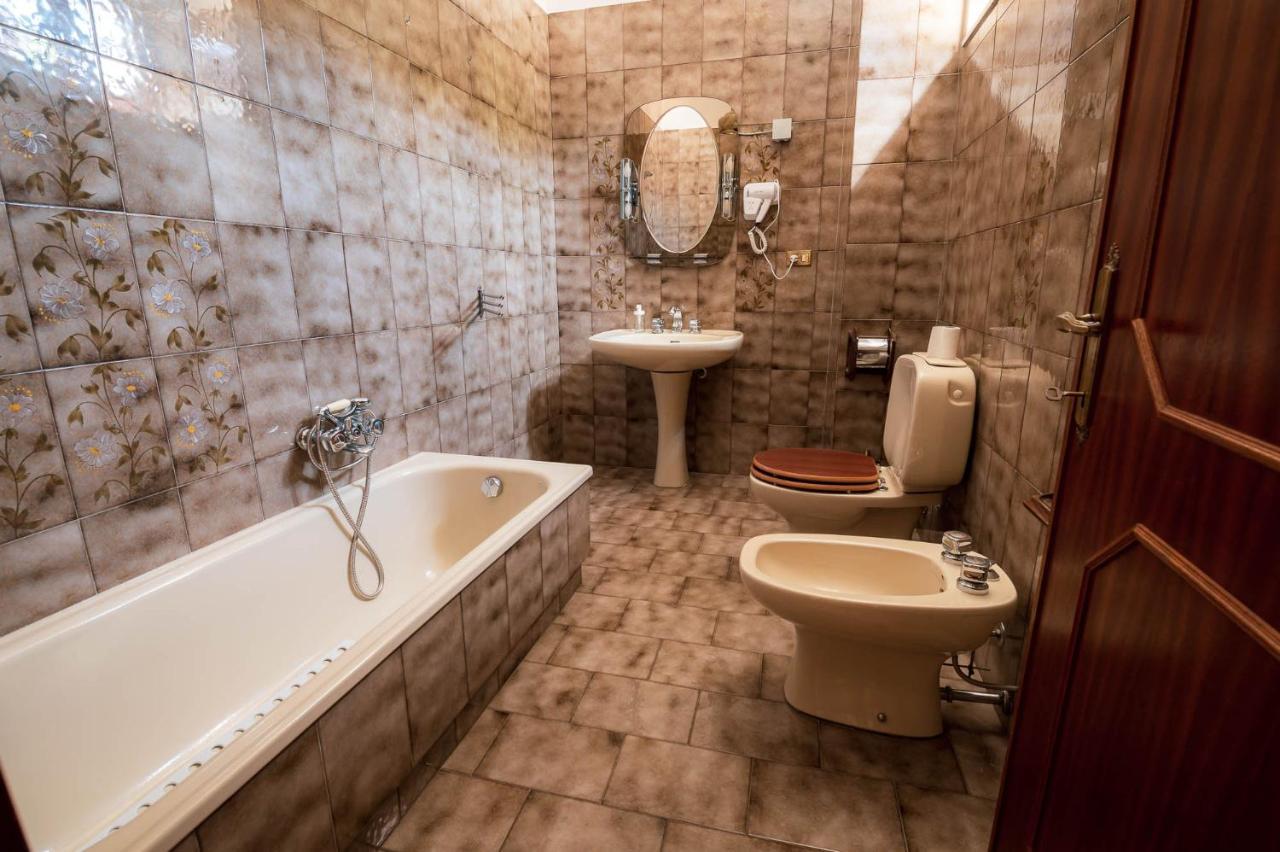 Casa Vacanze Dante Gorfigliano ภายนอก รูปภาพ