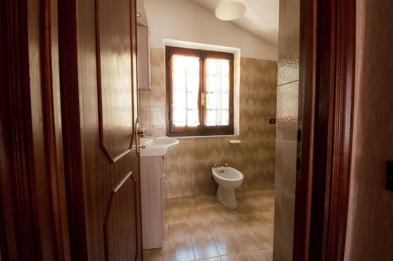 Casa Vacanze Dante Bed & Breakfast Gorfigliano ภายนอก รูปภาพ